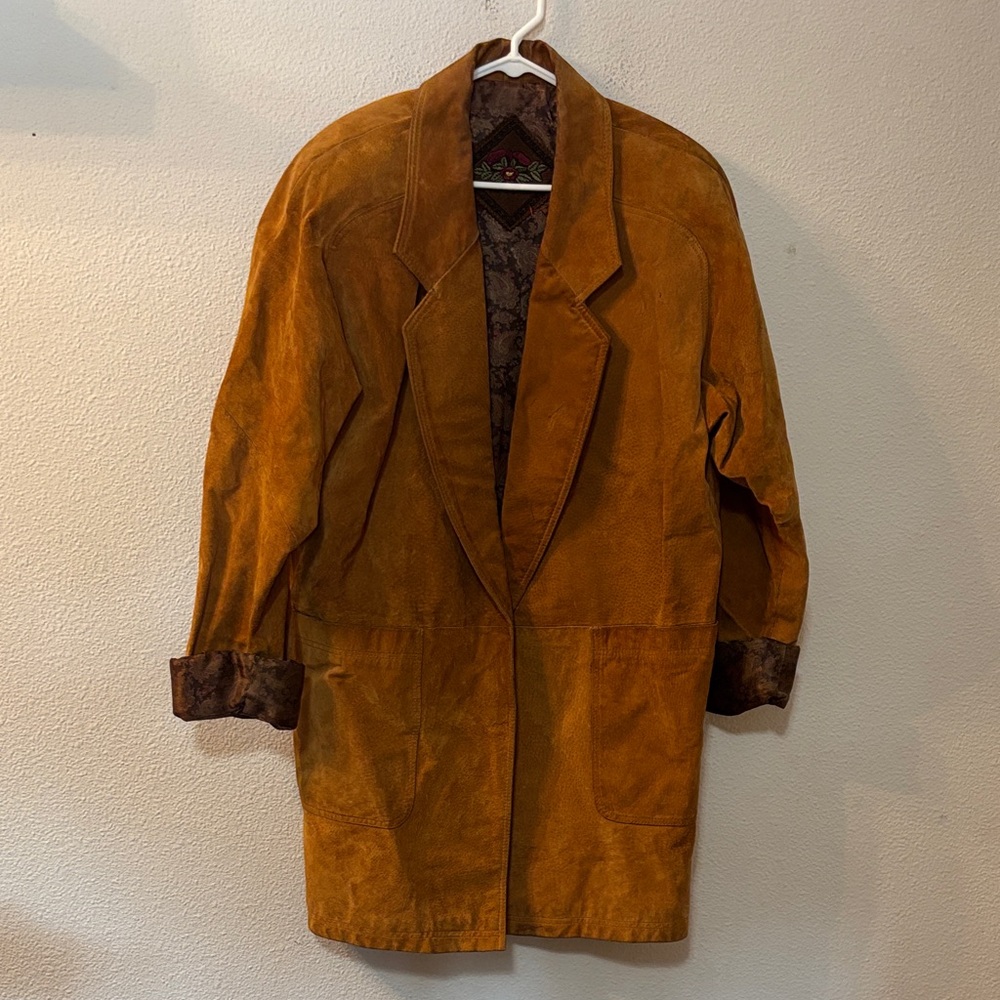 VTG Hunters Run Brown Leather Coat with Floral Embroidery